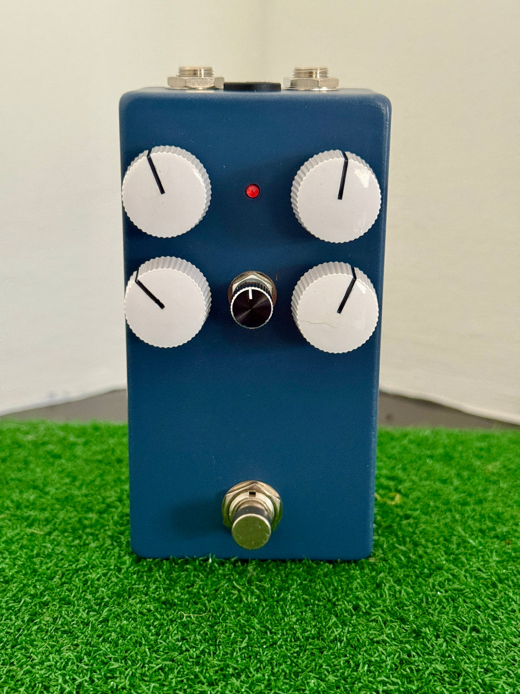 Komkommer Fuzz – Colossal Sonic Textures