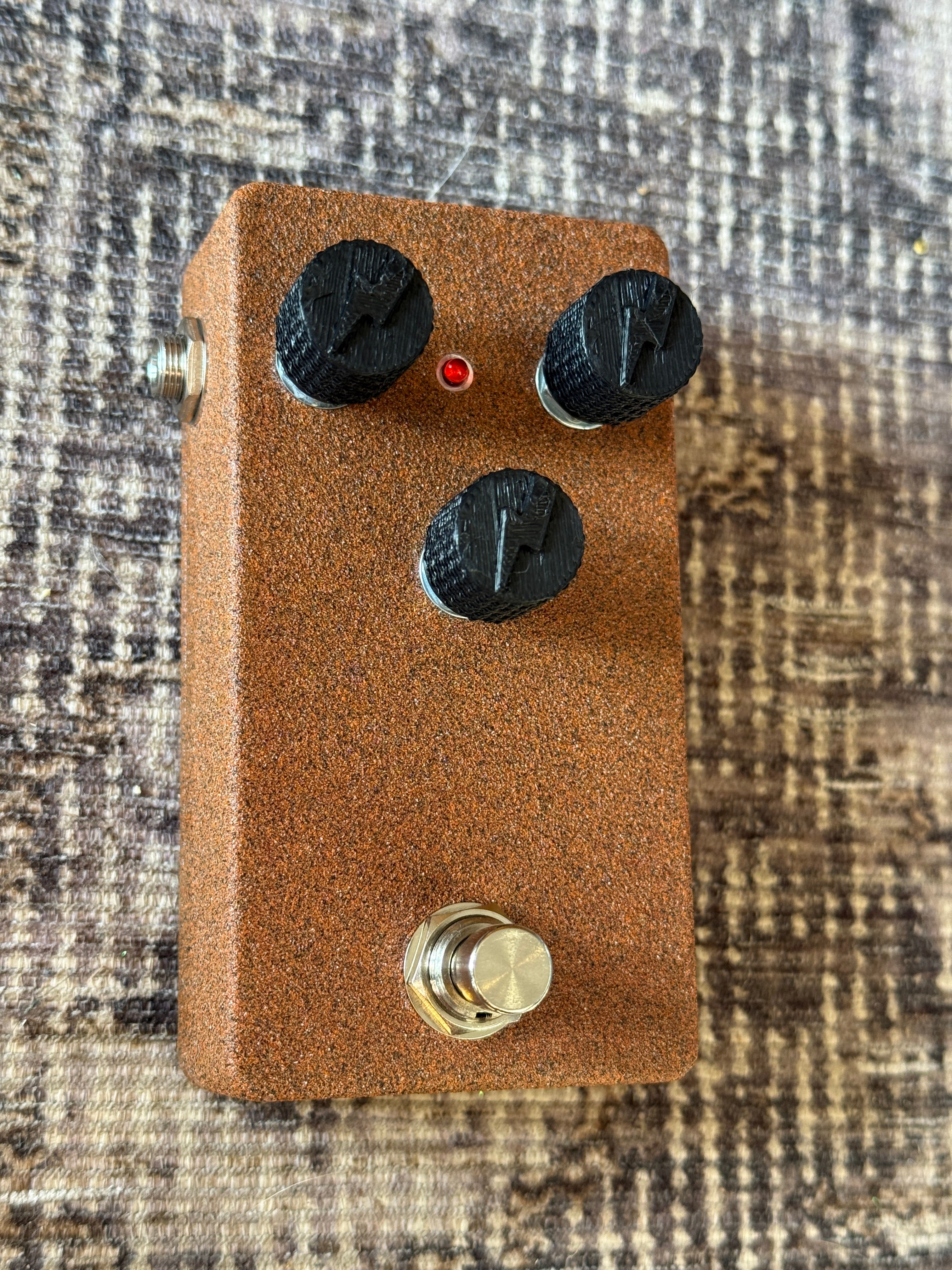 Rooi Rot – Hand-Built LM308 RAT-Style Distortion | D9K Germanium Edition